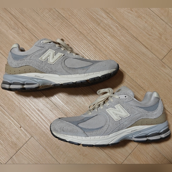 New balance 2002R Rain Cloud Gray M2002RSA size 9.5 - Picture 1 of 7